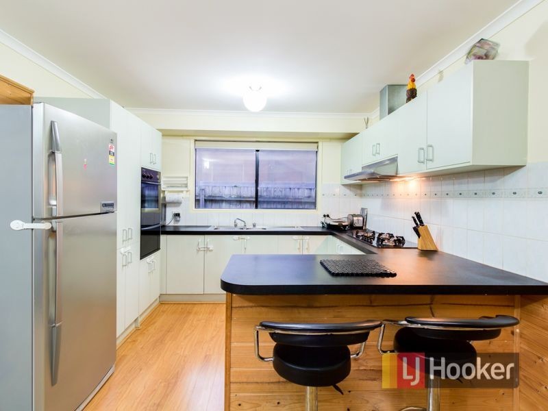 12 The Parkway, Hampton Park VIC 3976