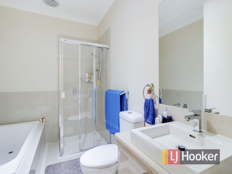 18B Templeton Crescent, Pakenham VIC 3810