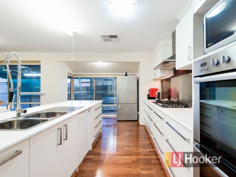 13 Keller Court, Hampton Park VIC 3976