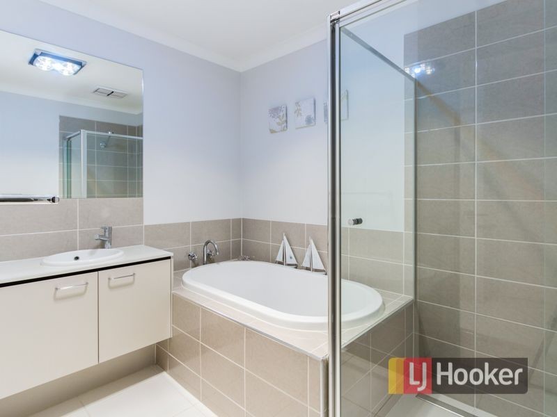 26 Pyrenees Road, Clyde VIC 3978