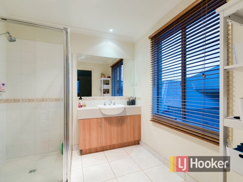 18 Ridgemont Drive, Berwick VIC 3806