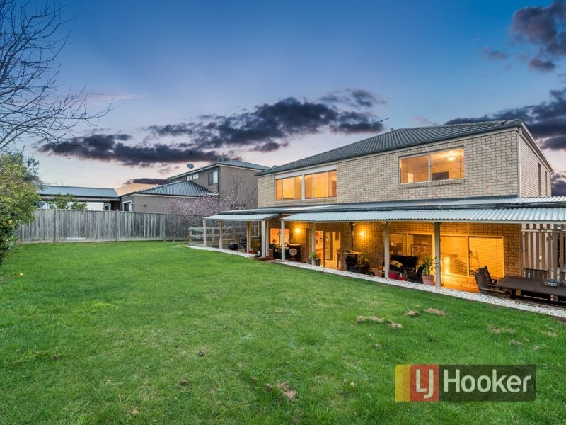 18 Ridgemont Drive, Berwick VIC 3806