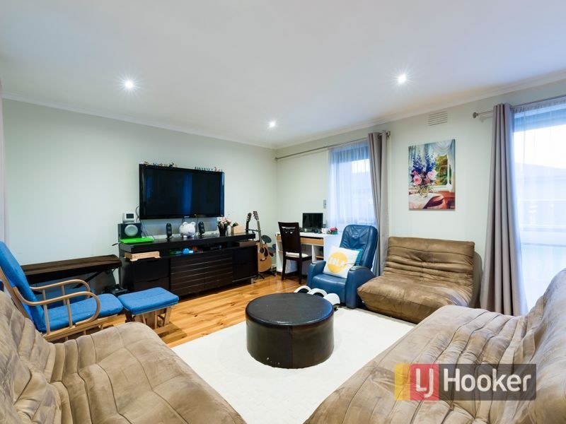 6 Pound Road, Hampton Park VIC 3976