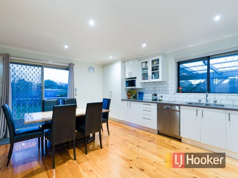 6 Pound Road, Hampton Park VIC 3976