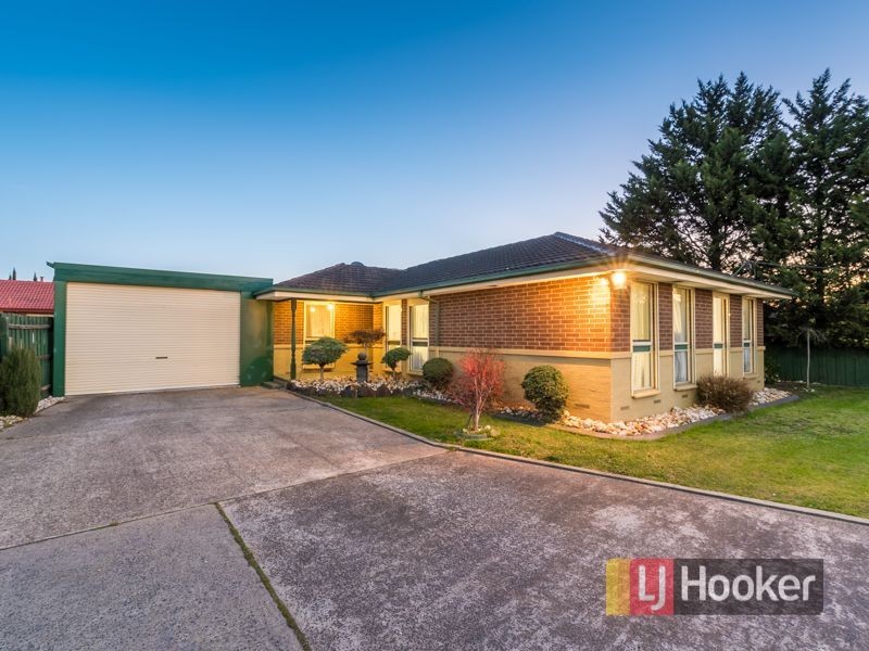 6 Pound Road, Hampton Park VIC 3976