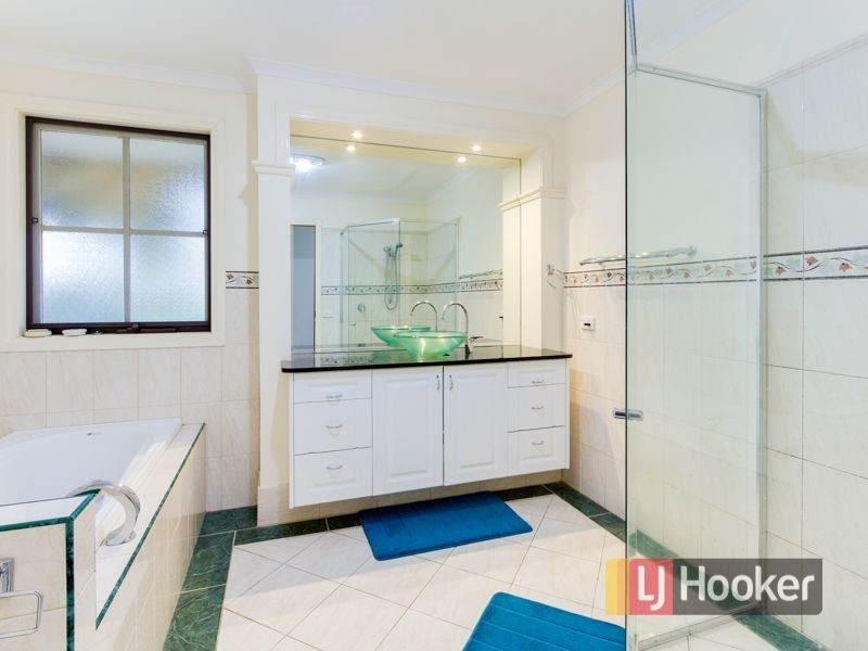 15-16 St James Court, Narre Warren VIC 3805