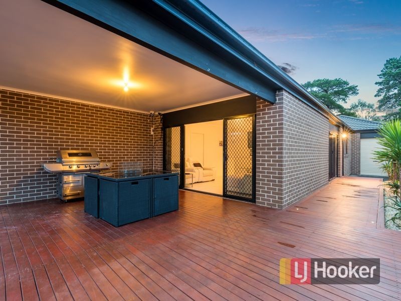 58 Sussex Avenue, Cranbourne North VIC 3977