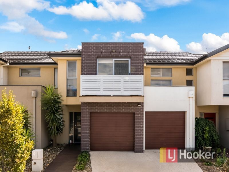 9 Peppermint Row, Officer VIC 3809