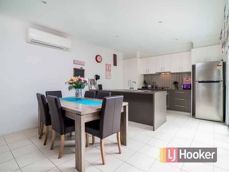 9 Peppermint Row, Officer VIC 3809