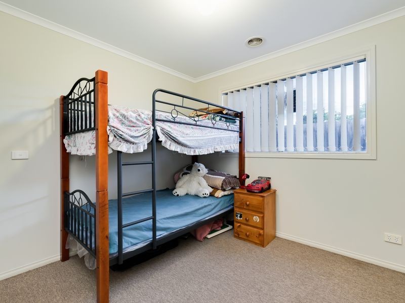 12 Nile Crescent, Cranbourne VIC 3977