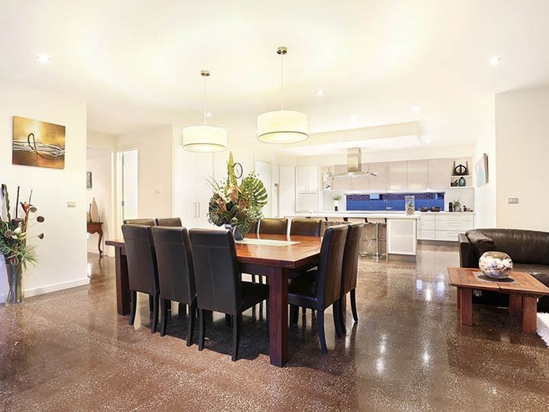 32 Hobart Avenue, Berwick VIC 3806