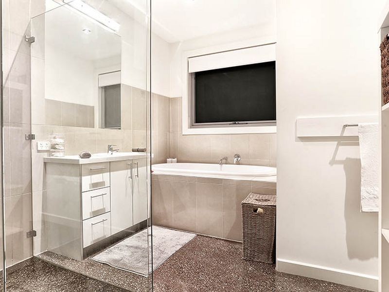 32 Hobart Avenue, Berwick VIC 3806