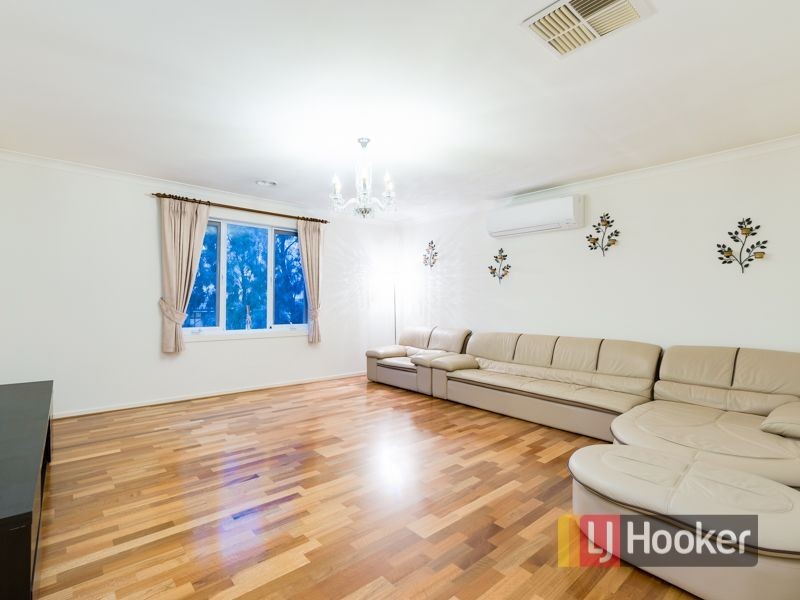 6 Florio Close, Berwick VIC 3806