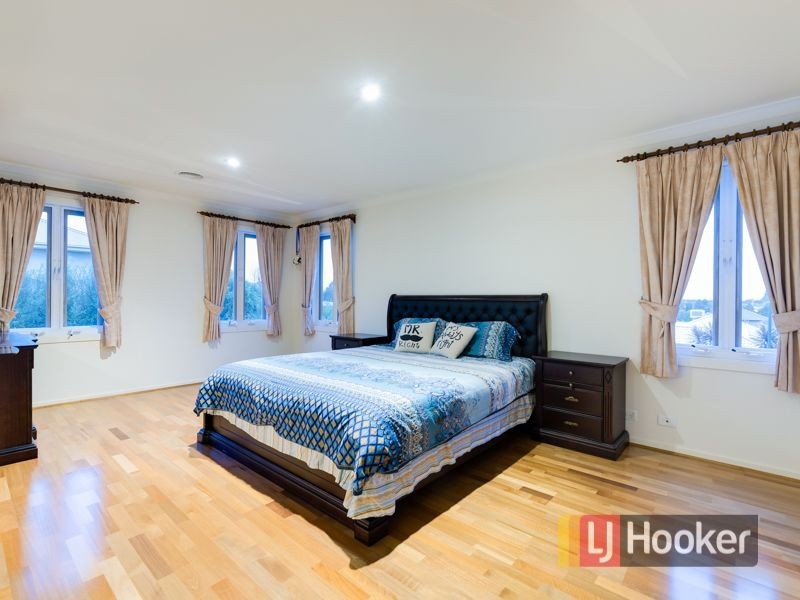 6 Florio Close, Berwick VIC 3806