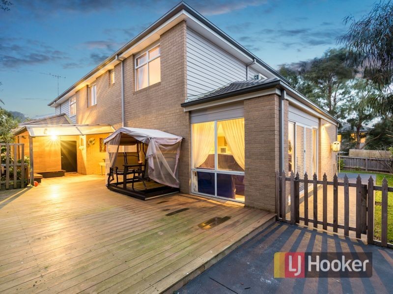 6 Florio Close, Berwick VIC 3806