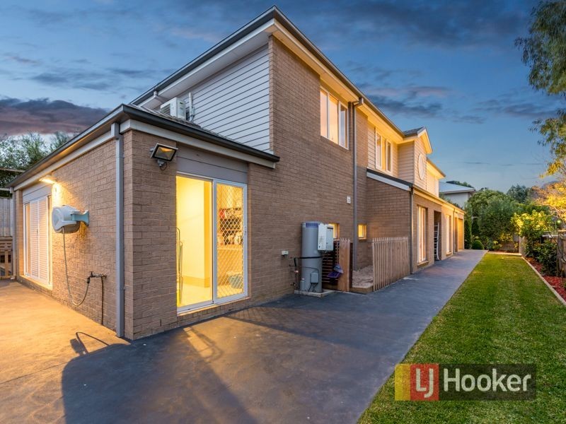 6 Florio Close, Berwick VIC 3806