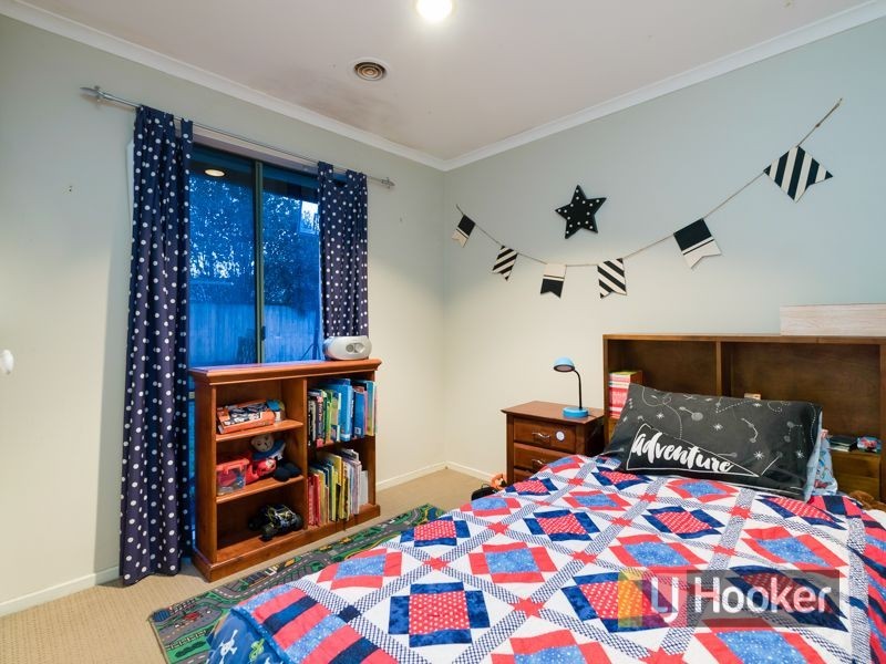 23 Strathaird Drive, Narre Warren South VIC 3805