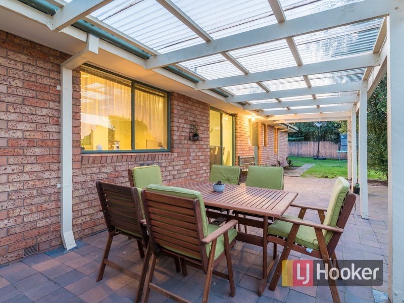 23 Strathaird Drive, Narre Warren South VIC 3805