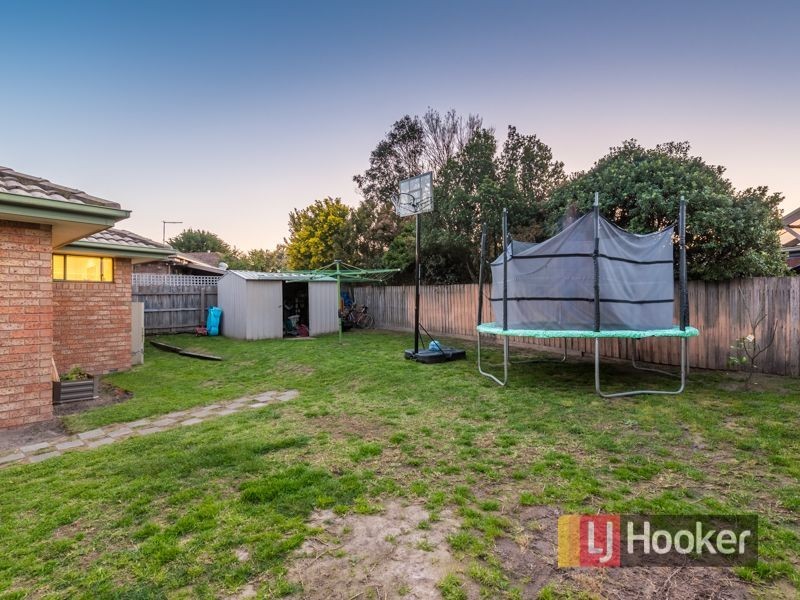 23 Strathaird Drive, Narre Warren South VIC 3805