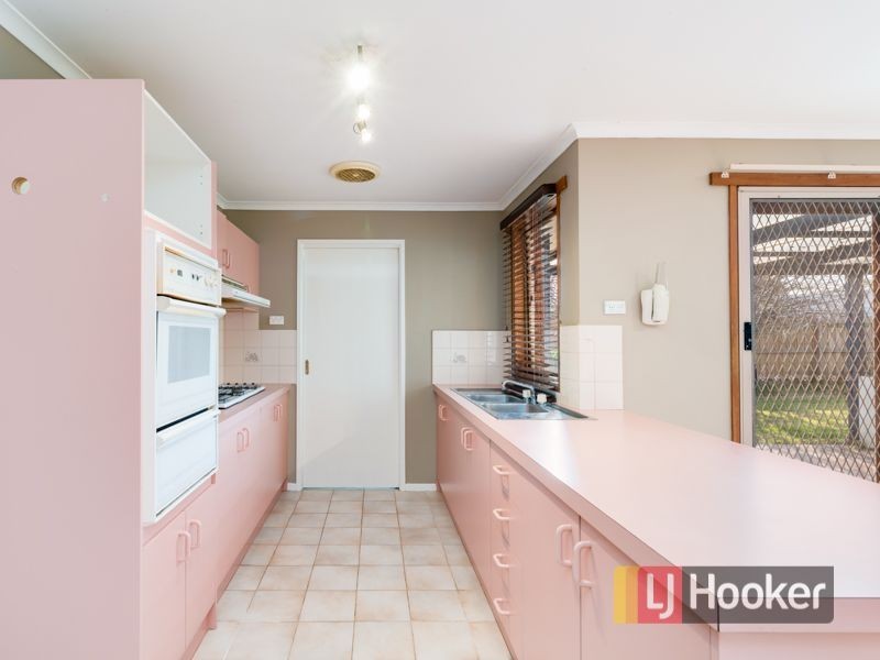 6 Gandin Court, Hampton Park VIC 3976