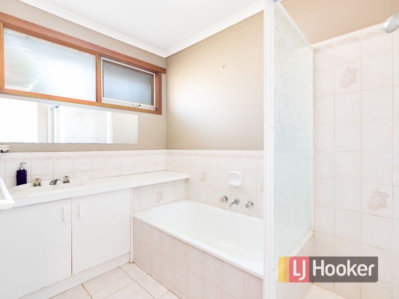 6 Gandin Court, Hampton Park VIC 3976