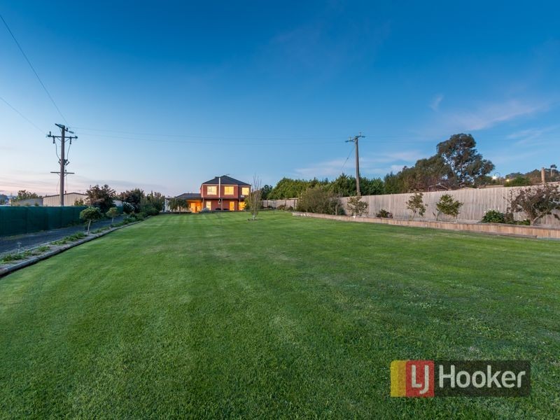 9. Grosvenor Place, Narre Warren North VIC 3804