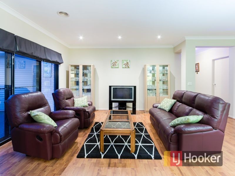 17 Montpelier Drive, Berwick VIC 3806