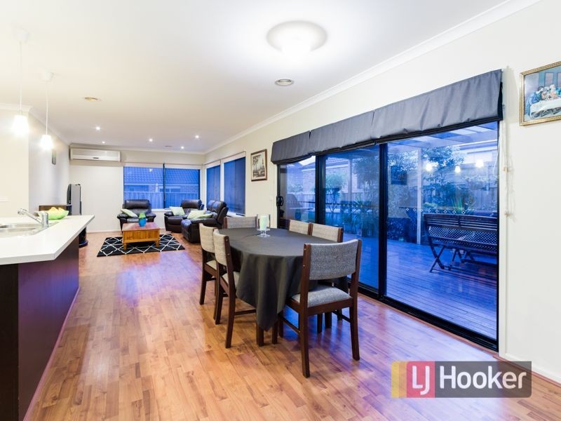 17 Montpelier Drive, Berwick VIC 3806