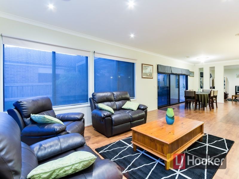 17 Montpelier Drive, Berwick VIC 3806