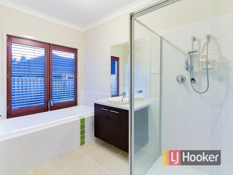17 Montpelier Drive, Berwick VIC 3806