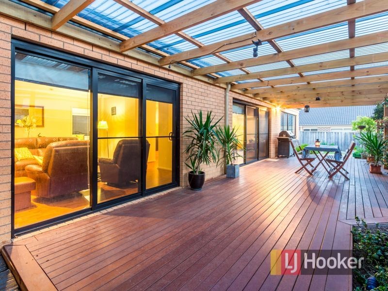 17 Montpelier Drive, Berwick VIC 3806