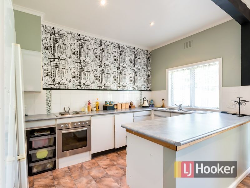 43 Blackwood Park Road, Ferntree Gully VIC 3156