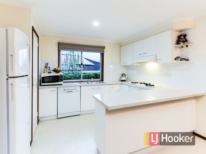 15 Sunset Place, Hampton Park VIC 3976