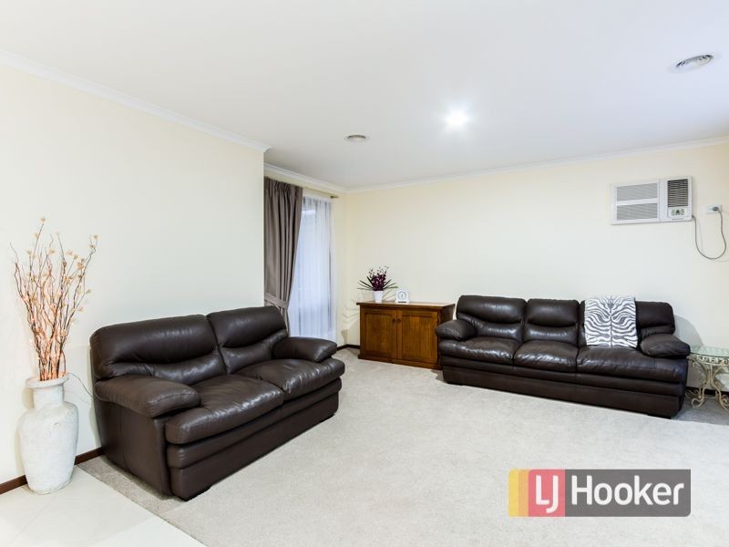 15 Sunset Place, Hampton Park VIC 3976