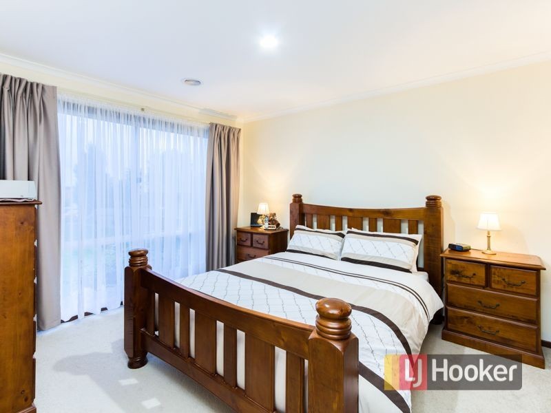 15 Sunset Place, Hampton Park VIC 3976