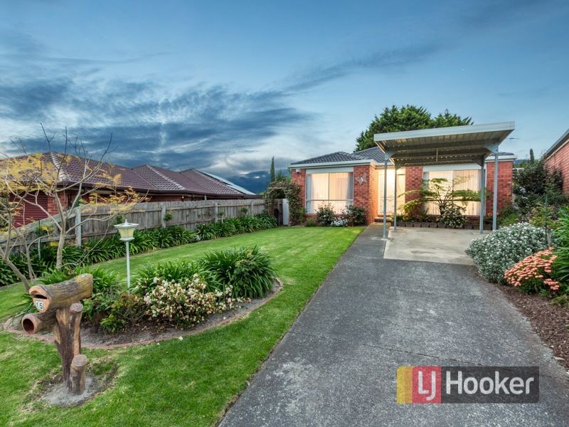 15 Sunset Place, Hampton Park VIC 3976