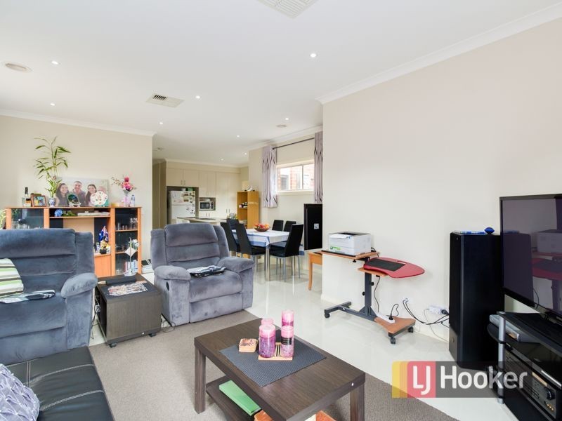 18B. Templeton Crescent, Pakenham VIC 3810