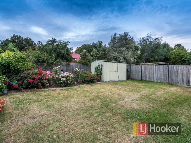 13 Adelong Court, Berwick VIC 3806