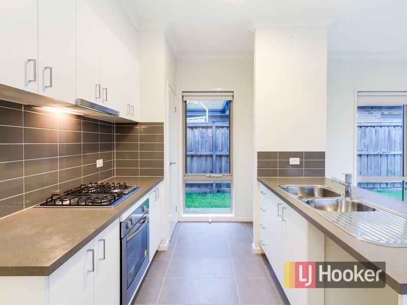 6 Cerulean Drive, Officer VIC 3809