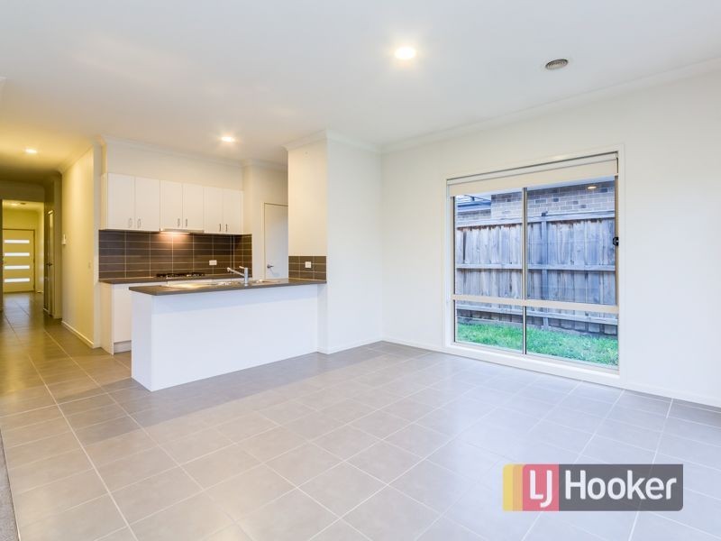 6 Cerulean Drive, Officer VIC 3809