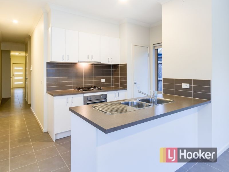 6 Cerulean Drive, Officer VIC 3809