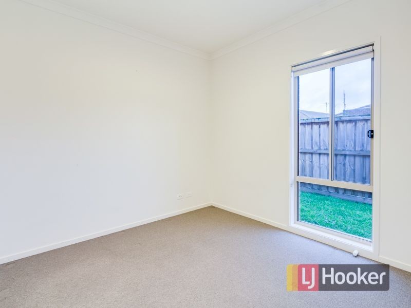 6 Cerulean Drive, Officer VIC 3809