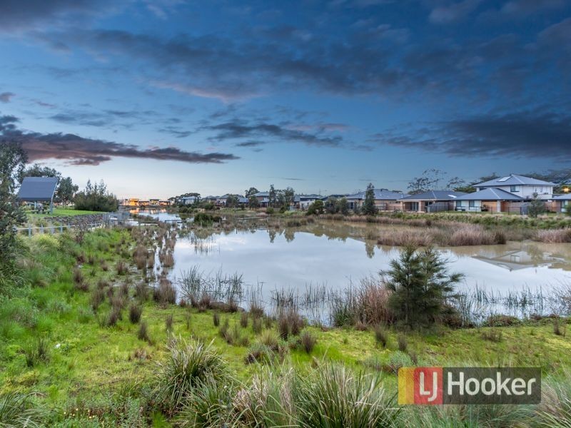 6 Cerulean Drive, Officer VIC 3809