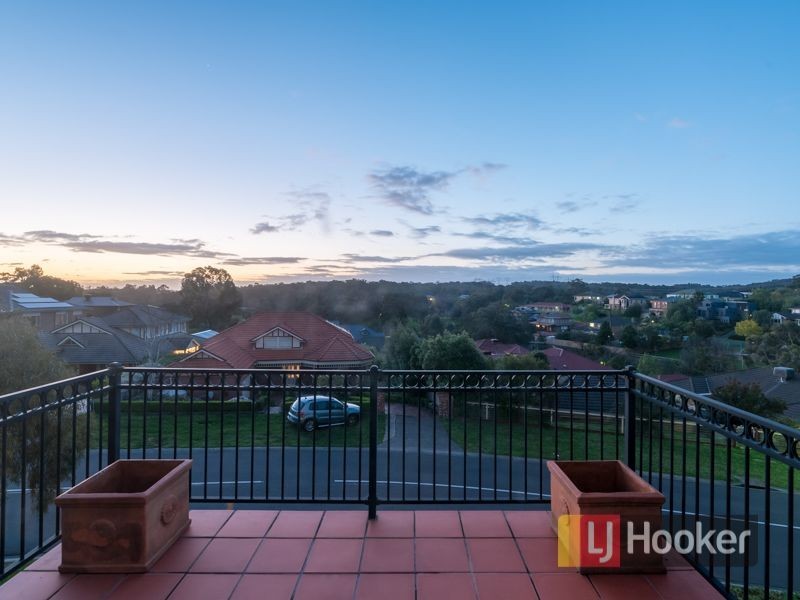 8 Treetop Terrace, Plenty VIC 3090