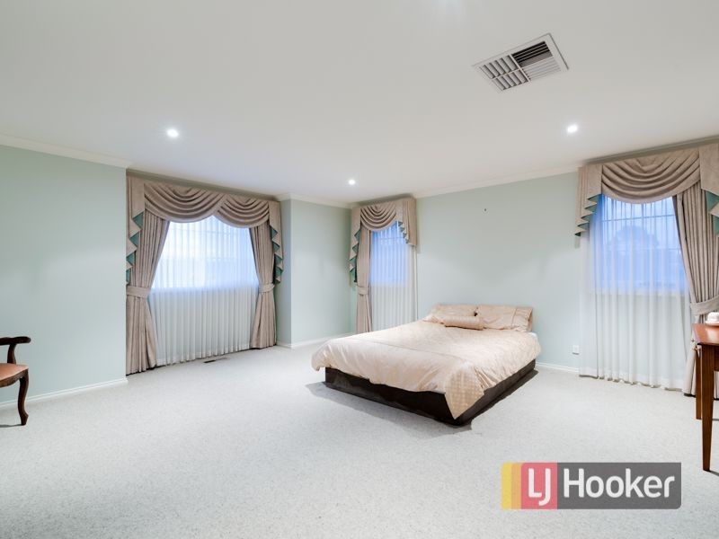 8 Treetop Terrace, Plenty VIC 3090