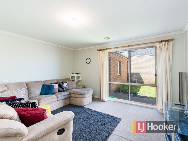 15 Phoenix Avenue, Cranbourne VIC 3977