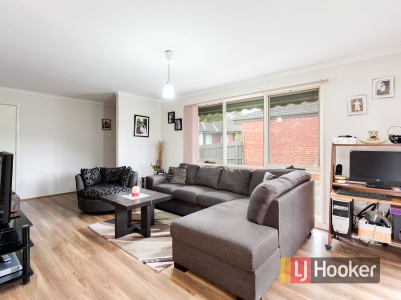 11 Cheshunt Drive, Hallam VIC 3803