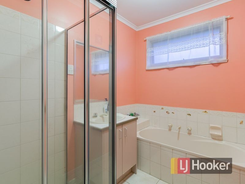 4 Herald Court, Narre Warren VIC 3805