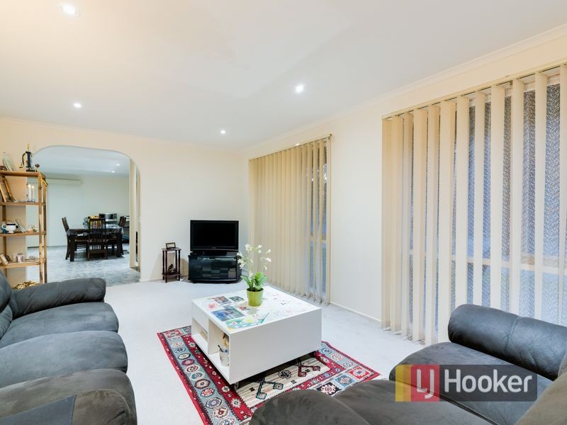 4 Joel Way, Hampton Park VIC 3976
