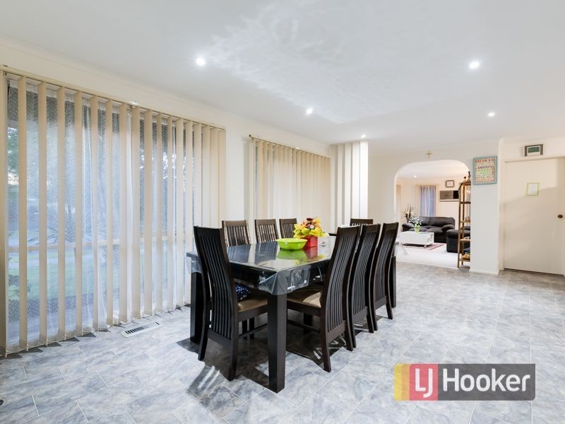 4 Joel Way, Hampton Park VIC 3976